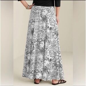 Soft Surroundings Amaranth Womens Black White Floral Line Art Viscose Maxi Skirt